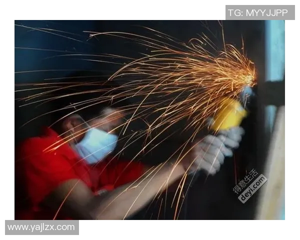 火花与狂热的对决究竟是一场怎样的比赛揭秘两队的激烈竞争与精彩瞬间